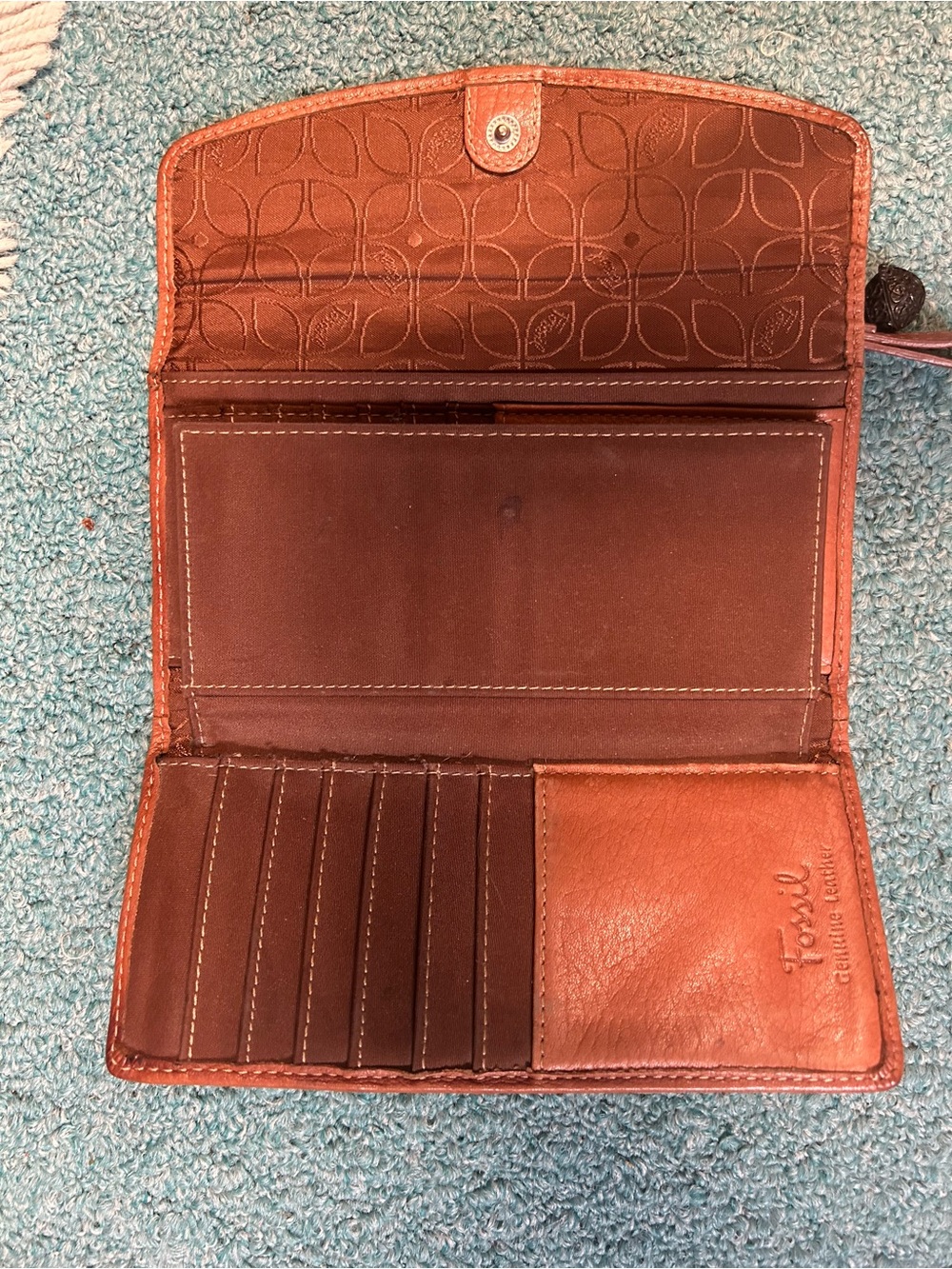 Fossil Tan Leather Trifold Wallet with Metal Logo - Picture 4 of 6